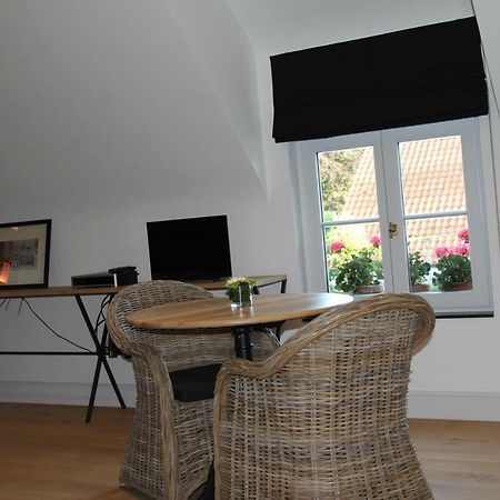Guesthouse Villa Vauban 예페르 외부 사진