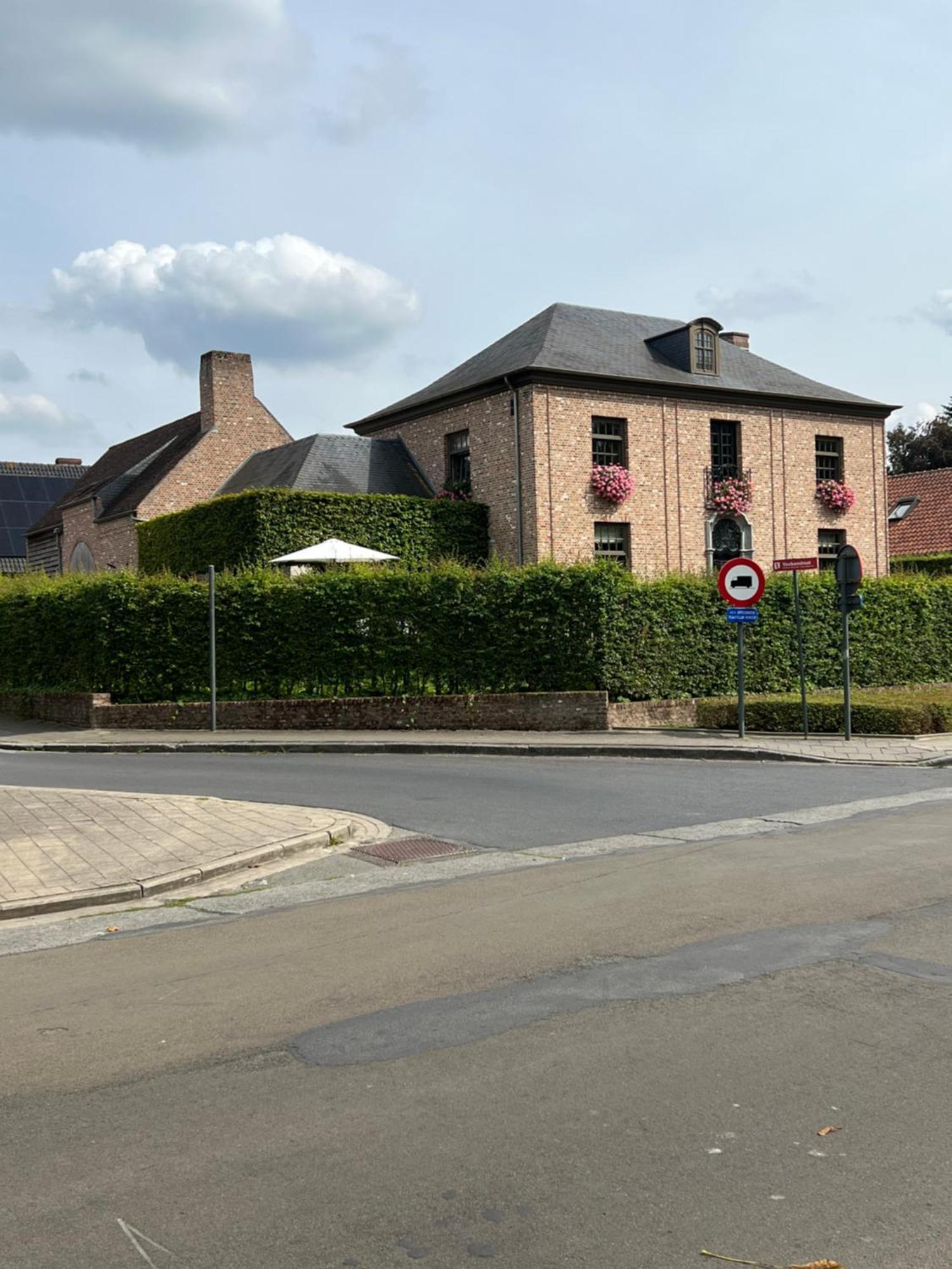 Guesthouse Villa Vauban 예페르 외부 사진