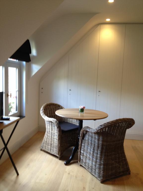 Guesthouse Villa Vauban 예페르 객실 사진